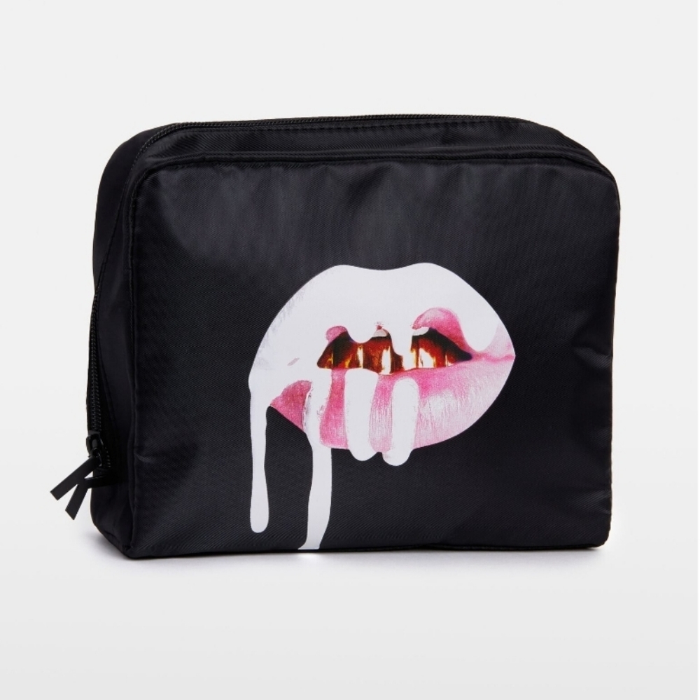 💞 Kylie Lips Makeup Bag 💞